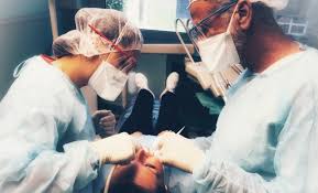 pandémie de COVID-19 a-t-elle affecté la chirurgie dentaire en Tunisie