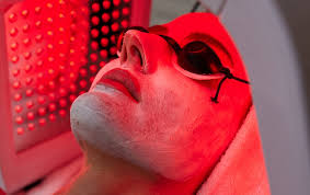 Luminothérapie LED en Tunisie : un traitement anti-inflammatoire moderne proposé par l’agence Saouma